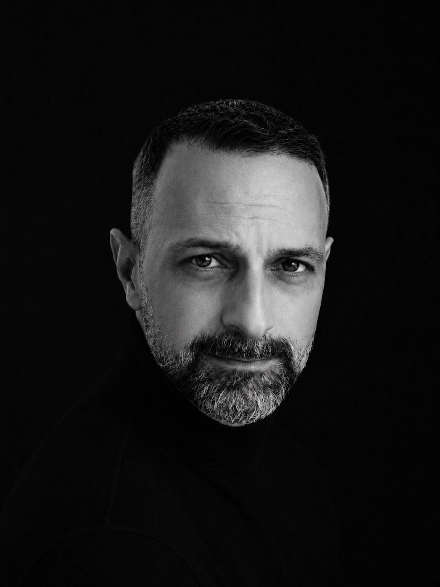 Mehran — Designer, Developer & AI Creative